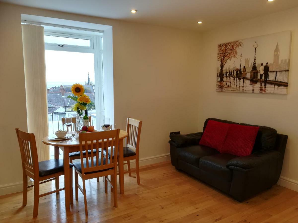 Modern, 1 Bedroom Apartment, Uplands, Суонси Экстерьер фото
